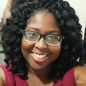 Meet your Posher, Cassandra